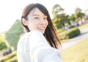 マッチングアプリが怖い大学生！バレる怖い不安のないアプリは